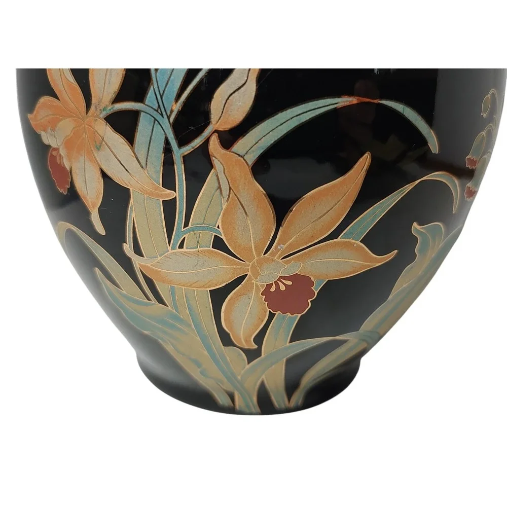 Vintage‎ Japanese Porcelain Ginger Jar Urn Vase Eight Inches Tall Black Floral